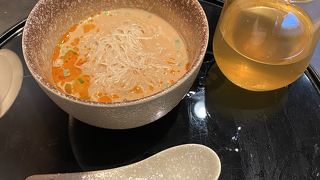 盛り沢山のラウンジ