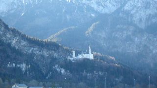 ずっと行きたかった眠れる森の美女のモデルの城