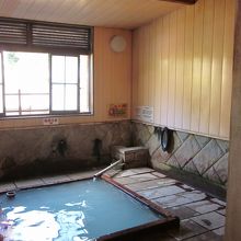 浴場内は別府スタイルです～