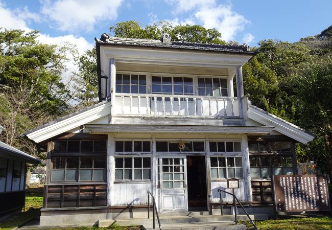 三聖人を紹介する道の駅 （道の駅 花の三聖苑伊豆松崎）