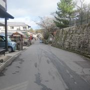 宮島一の歴史を誇る古い町並みがステキでした