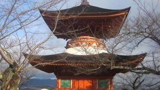 五重塔と双璧を成す、宮島が誇る塔建築の一つです。