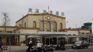 阿里山森林鉄道の始発駅