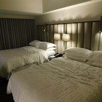 客室は改装されており綺麗でした（シーツの皺は子供の仕業です）