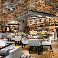 朝食のレストラン