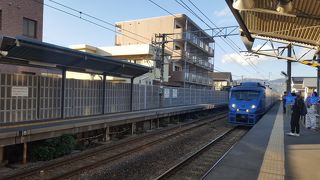 速いんだけど、飛行機みたいなんだけど