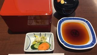 とにかく混むけど味は確か