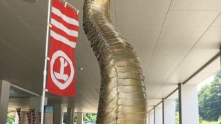 甲冑の体験ルームもある