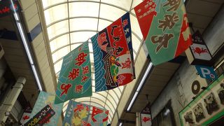 年末は大漁旗で賑やかに