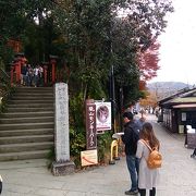 ごく普通の小さな神社という感じ