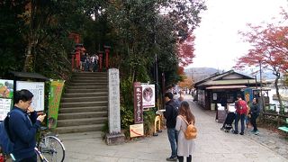 ごく普通の小さな神社という感じ