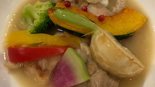 鶏の白ワイン煮込み