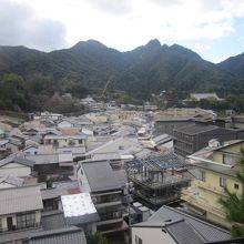 山頂付近からの南側の景観