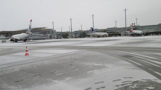 ボーディングブリッジがないと冬は寒い