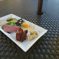 ラウンジの夕軽食