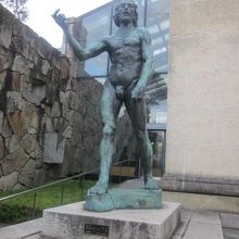 ロダンの彫刻１