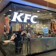 ガラス張りのKFC