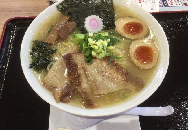 昼時はかなり混む