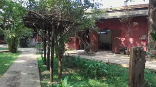 伝統工芸品の作業工房とショップ