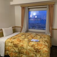 日本の東横インとほぼ同じです。日本のコンセントも使えます。