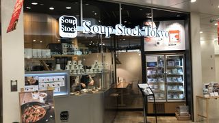 イートインスペースはやや広め