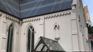 街中にある教会