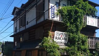 ガイドブックにも載っているお土産屋さん