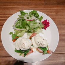 エッグベネディクト