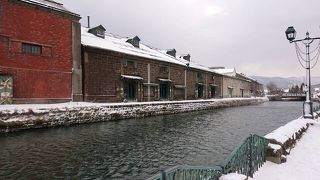 小樽の有名な景観の小樽運河