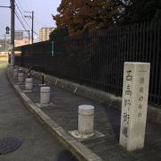 交通量の多い幹線道路