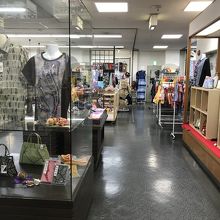 店内・・あらかじめ見ておくと購入時に参考になるかも