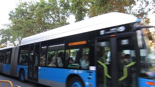 コロン広場まで