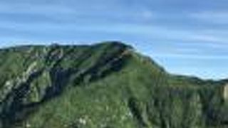 アルペンルートから眺めると勇壮です。