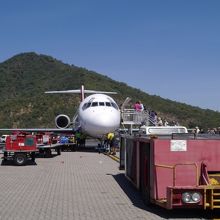 飛行機がとまってます。