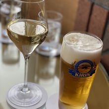 生ビール(M)、グラスワイン