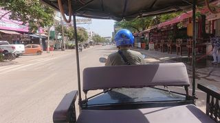 ホテルで頼むと高い