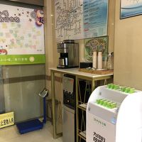 フロント周りです。コーヒーはいつでも飲めますが、ミルク無し。