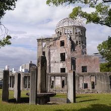 原爆ドームのある風景。