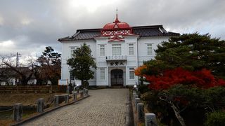 鶴岡公園の擬洋風建築