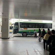 結構混んでいます。