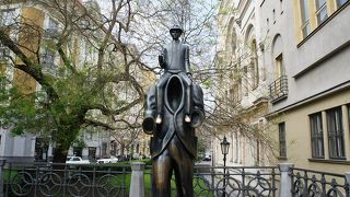 スペインシナゴークの入り口に