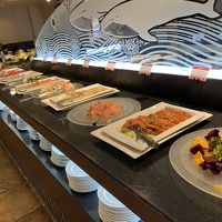 常にスタッフの方が補充に目を配ってました。