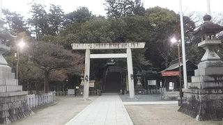 二子山古墳群にある神社