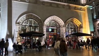 ロシオ駅のスタバ！