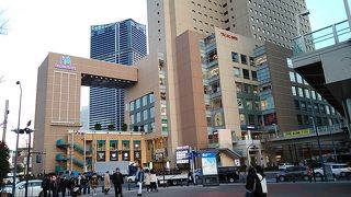 ビルの大きさのわりにテナント少なめで見ごたえはいまひとつ