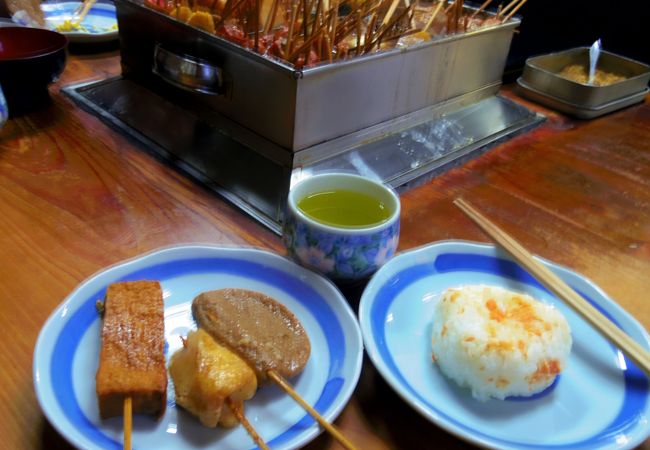 おでんとおにぎりの朝食