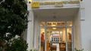 リバーサイド ホワイトハウス ブティックホテル