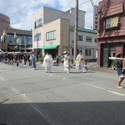８月の終盤に開催される夏祭り