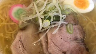 塩にこだわるあっさりラーメン 