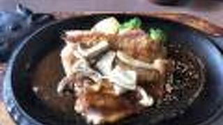 週末はずっと混んでいます